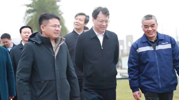 成績突飛猛進(jìn) | 時(shí)隔兩年，貴州省副省長郭錫文再訪中偉