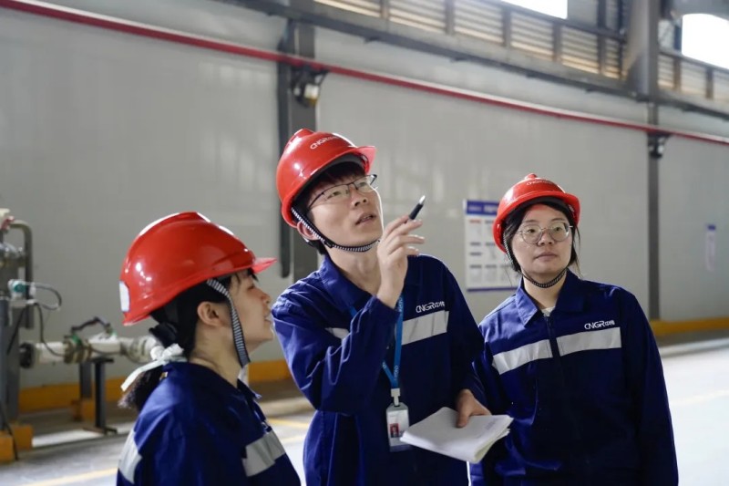 聚眾力·向光行｜三年逆襲成行業(yè)標(biāo)桿，看中偉磷系破局背后的“創(chuàng)新力”